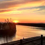 Cosy On Edge Of District Little Broughton